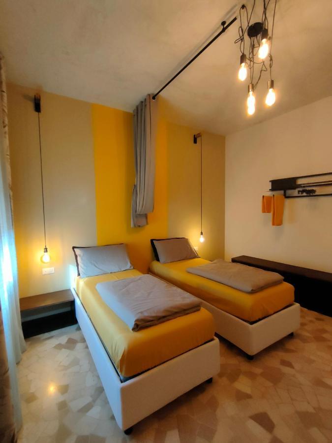 Zeljko'S Luxury Hostel Vicenza Exterior photo